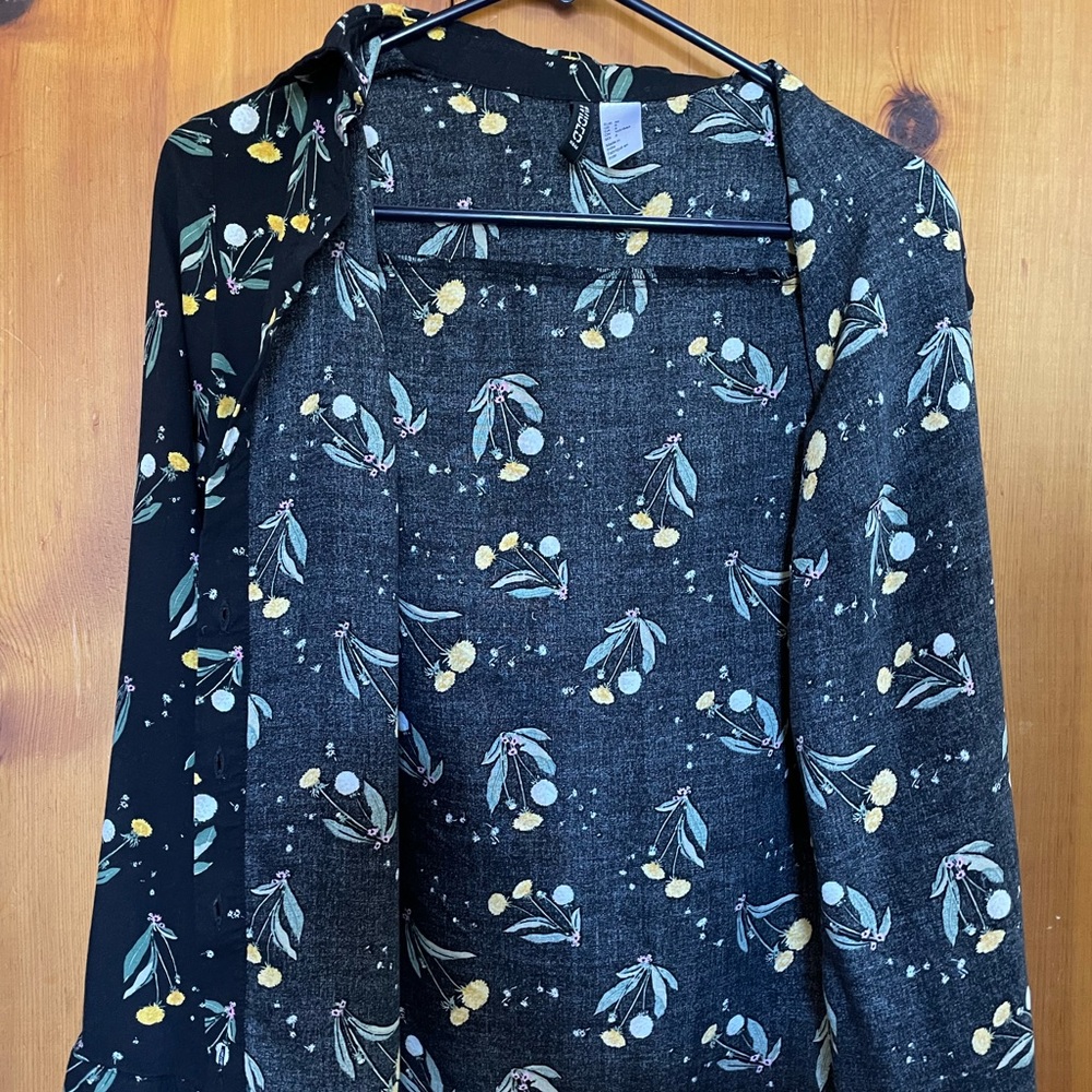 H&M Divided Shirt 6 - Picture 9 of 9